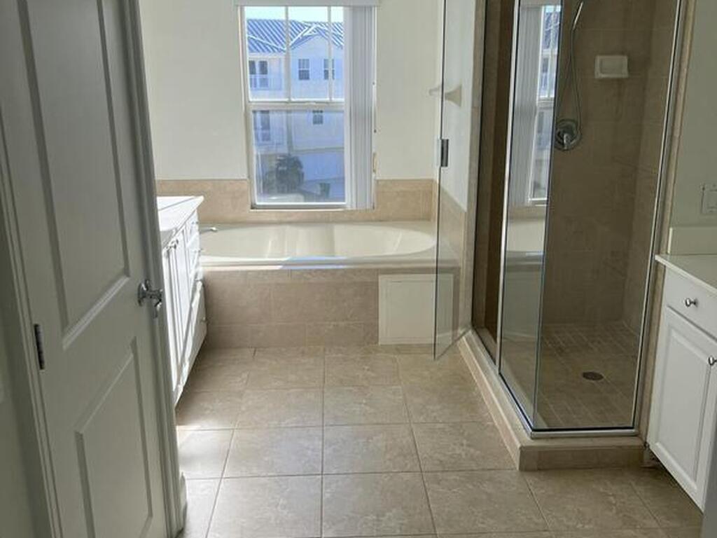 860 Vignoles Avenue, Palm Bay, FL 32905