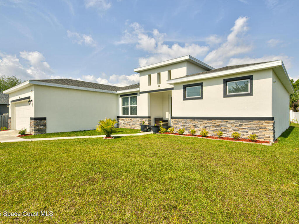 241 Saint Andre Boulevard, Palm Bay, FL 32908