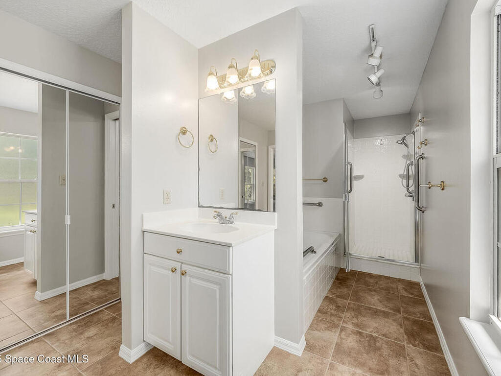 5220 Mar-Lin Woods Lane, Mims, FL 32754