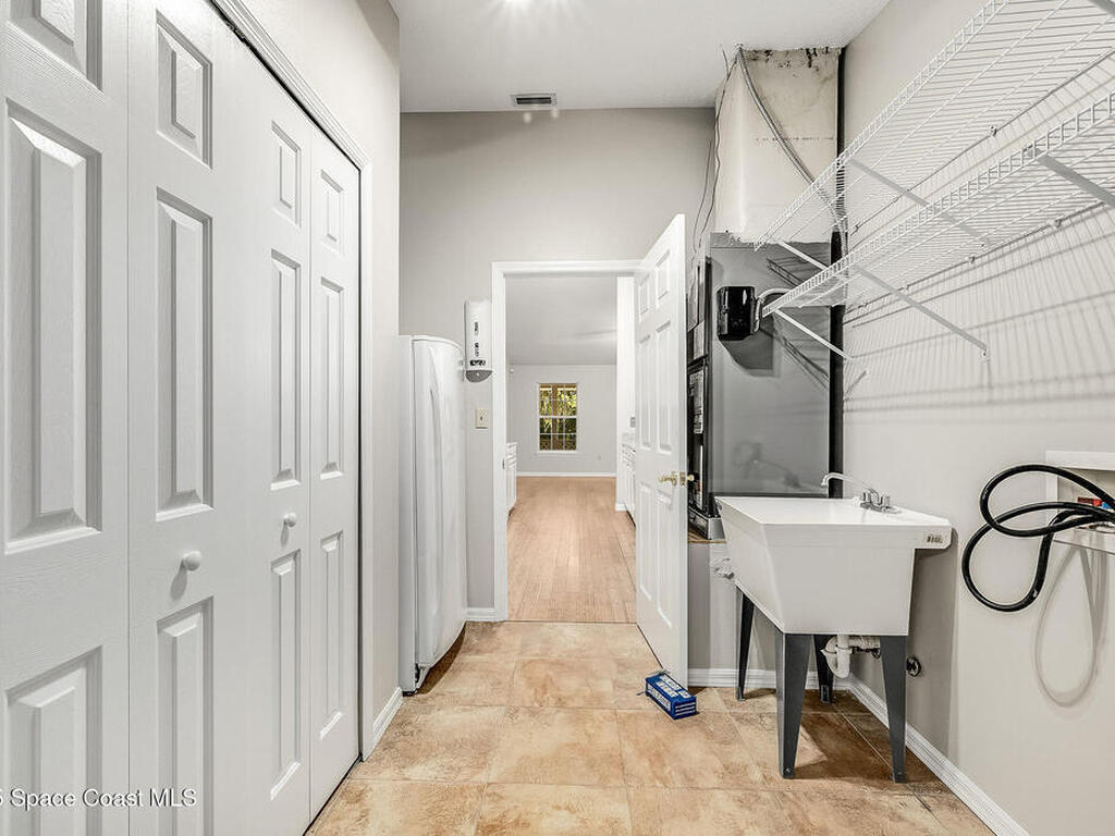 5220 Mar-Lin Woods Lane, Mims, FL 32754