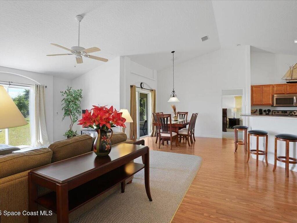 1135 17th Lane, Vero Beach, FL 32962