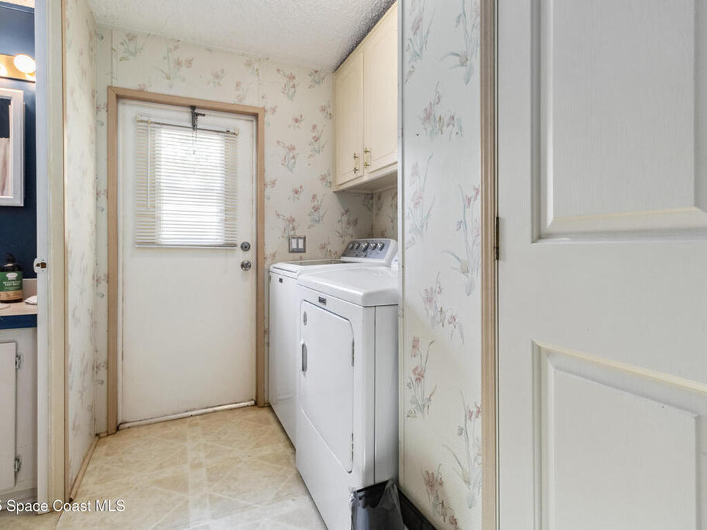 171 Cheswick Circle, Palm Bay, FL 32907