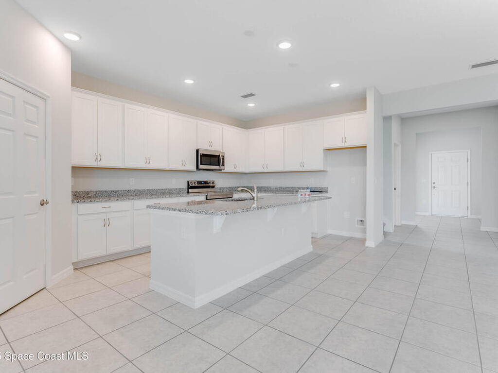3230 Viridian Circle, Melbourne, FL 32904
