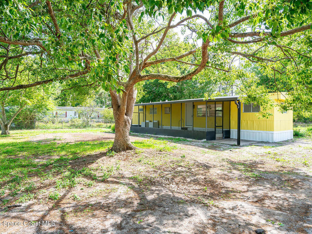 3328 Brevard Road, Mims, FL 32754