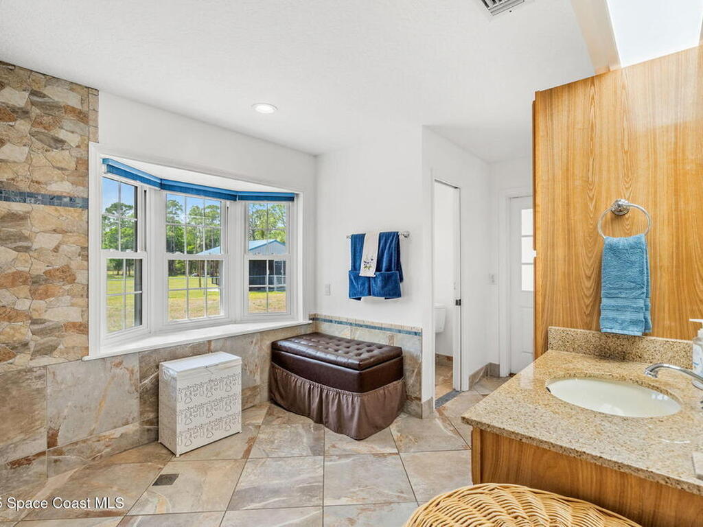 1780 Eva Lane, Malabar, FL 32950