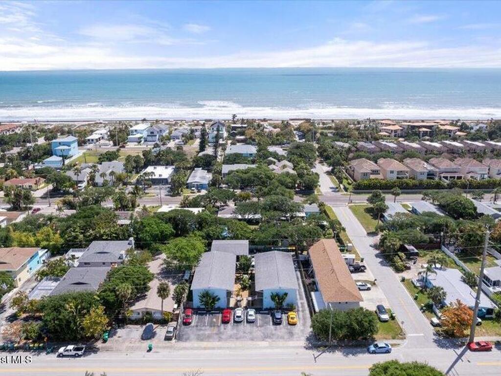 279 S Brevard Avenue, Cocoa Beach, FL 32931