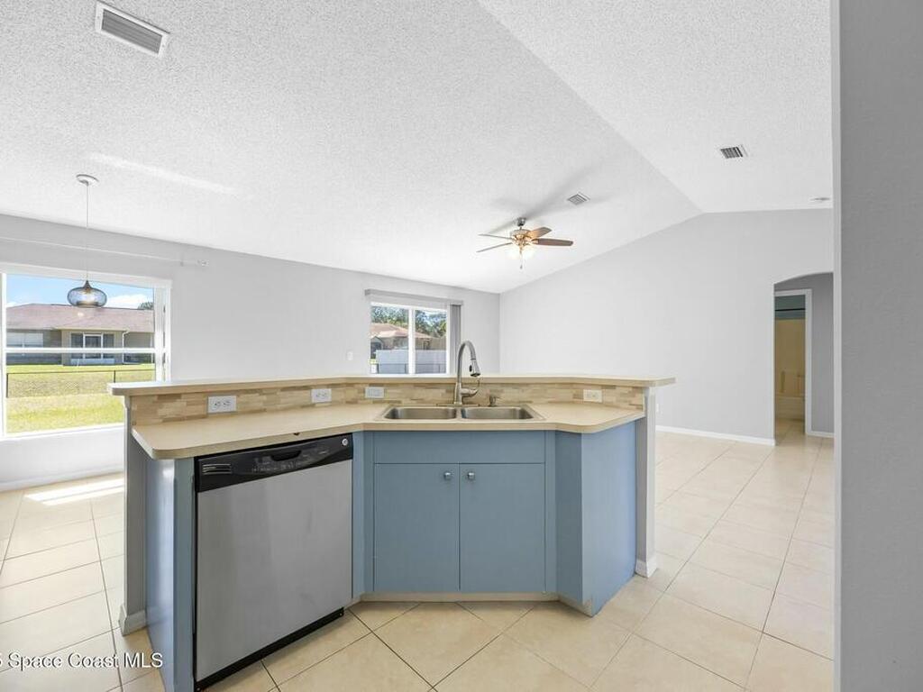 160 Whirl Street, Palm Bay, FL 32908