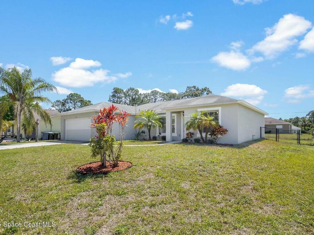 160 Whirl Street, Palm Bay, FL 32908