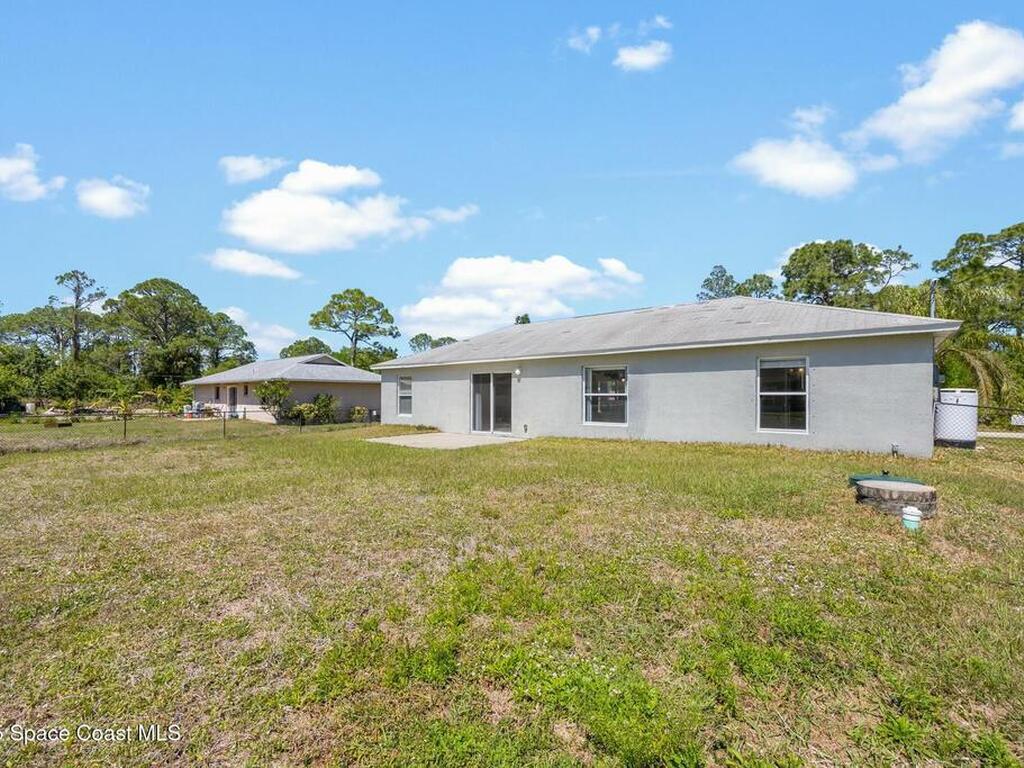 160 Whirl Street, Palm Bay, FL 32908