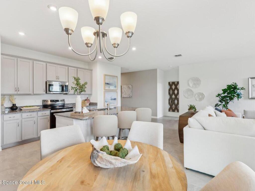 3215 Viridian Circle, Melbourne, FL 32904