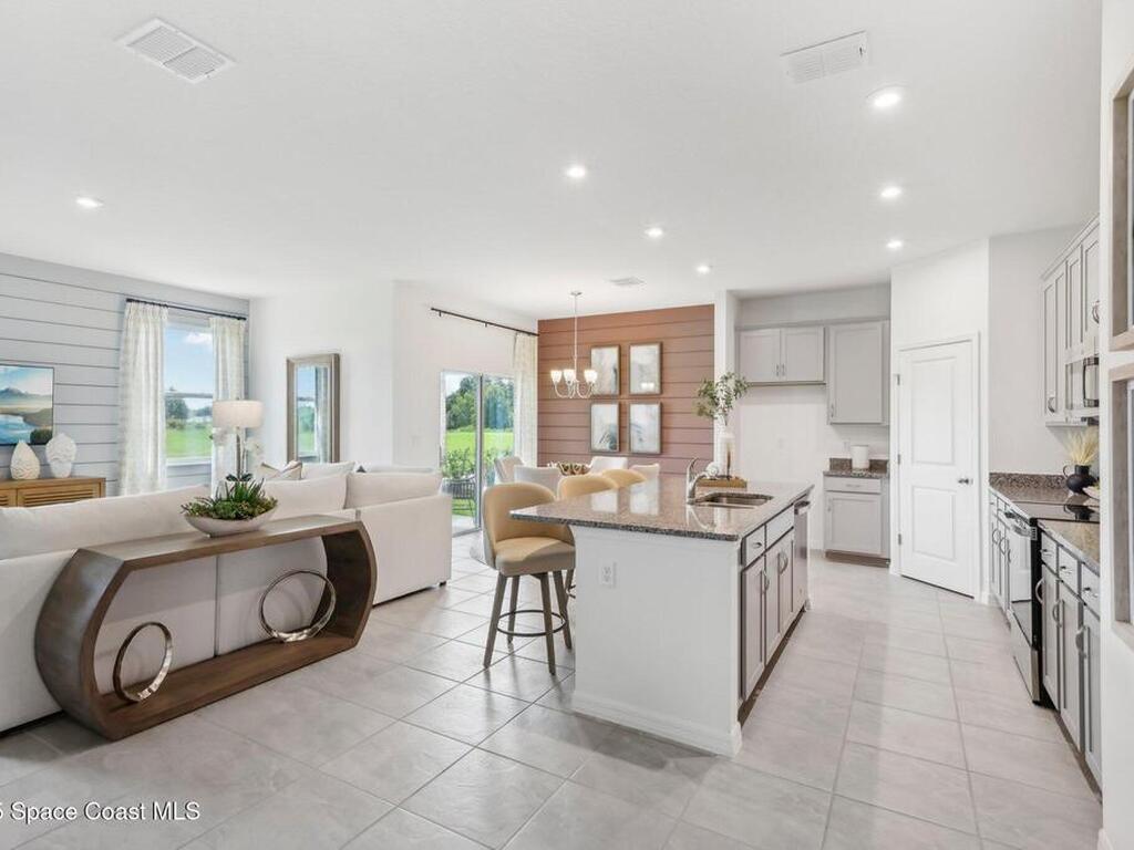 3215 Viridian Circle, Melbourne, FL 32904