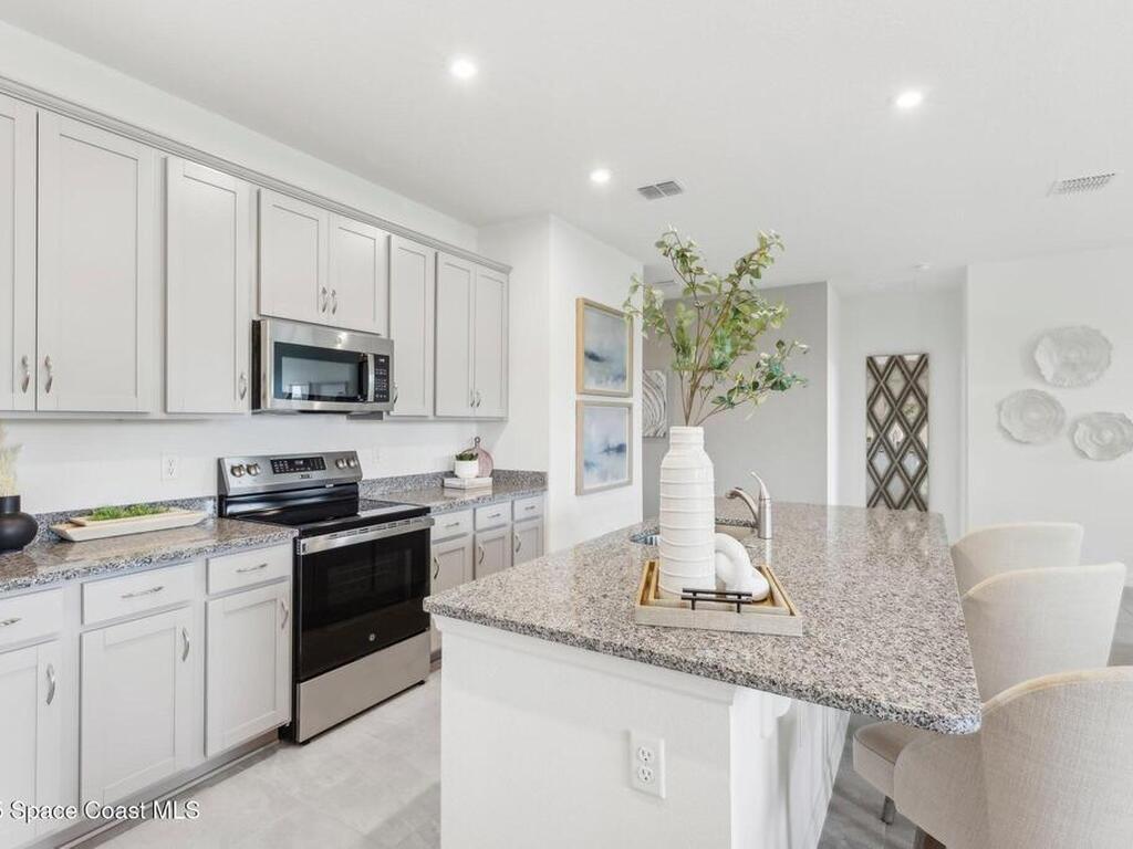 3215 Viridian Circle, Melbourne, FL 32904