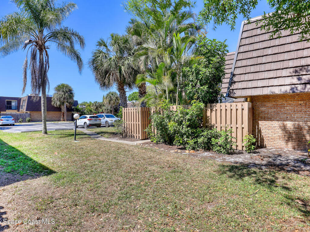 3616 Vista Oaks Circle, Palm Bay, FL 32905