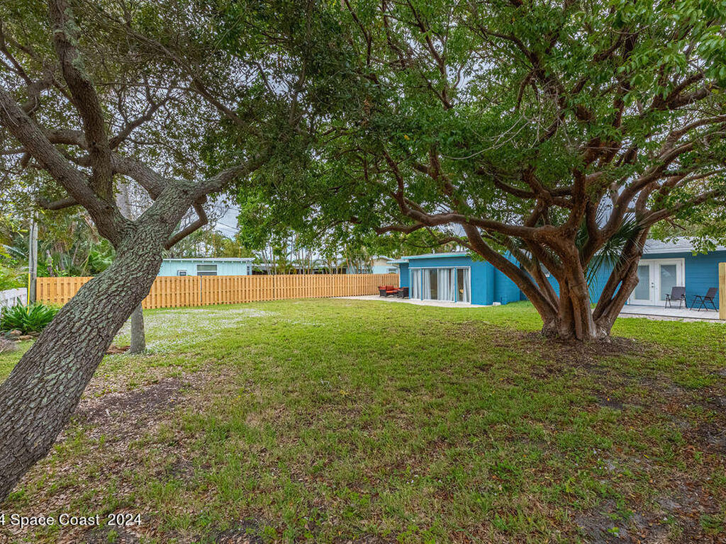 10 Harbor Circle, Cocoa Beach, FL 32931