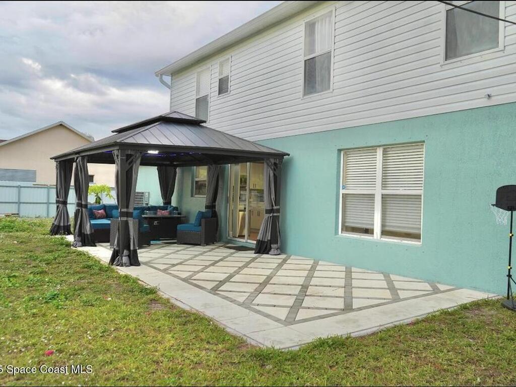 540 Londonderry Circle, Palm Bay, FL 32909