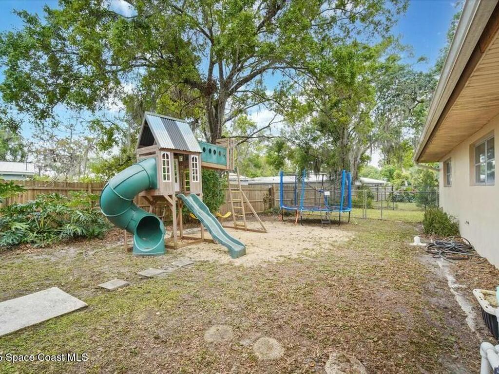 304 Meadowwood Lane, Melbourne, FL 32904