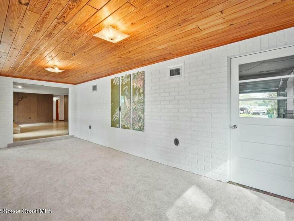 304 Meadowwood Lane, Melbourne, FL 32904