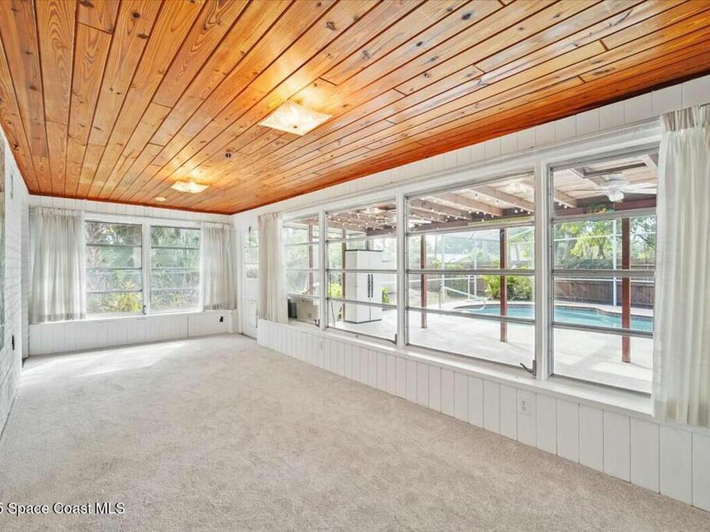 304 Meadowwood Lane, Melbourne, FL 32904