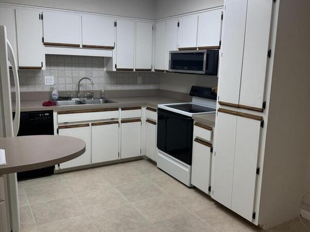 3084 Sea Gate Circle, Merritt Island, FL 32953