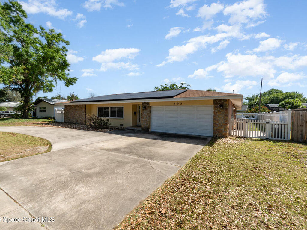 690 S Lakemont Avenue, Winter Park, FL 32792