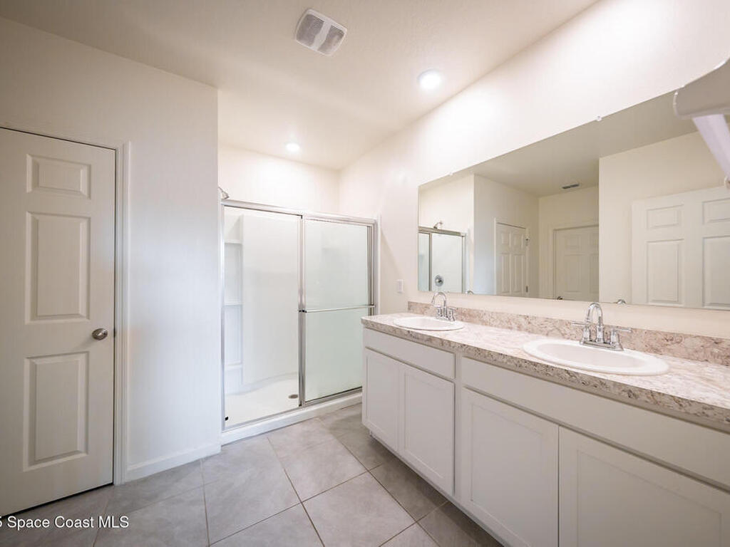 487 Old Country Road, Palm Bay, FL 32909