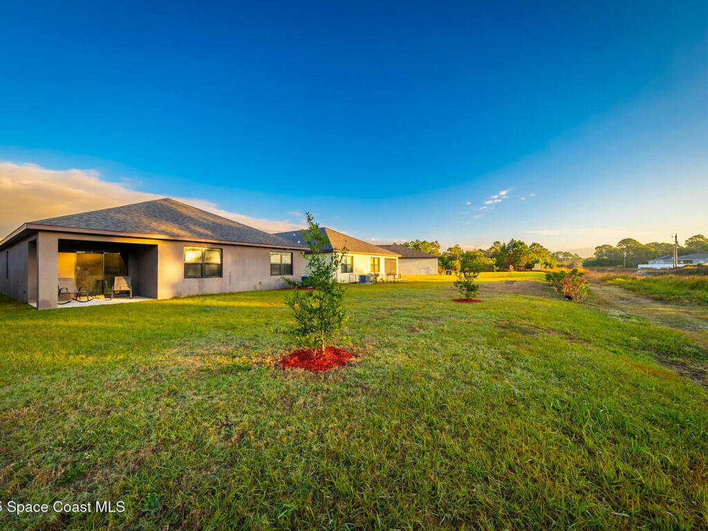 487 Old Country Road, Palm Bay, FL 32909