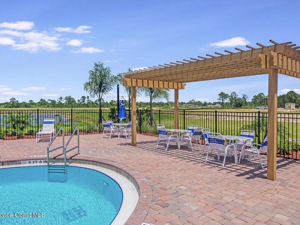 487 Old Country Road, Palm Bay, FL 32909