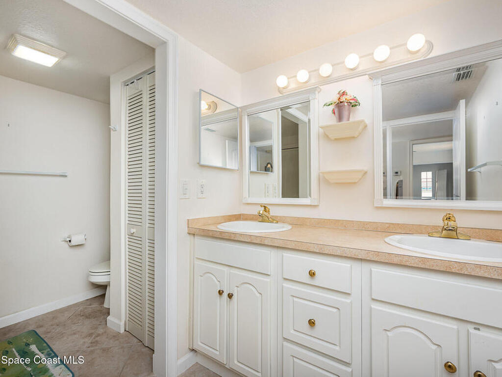 1616 Vista Oaks Circle, Palm Bay, FL 32905