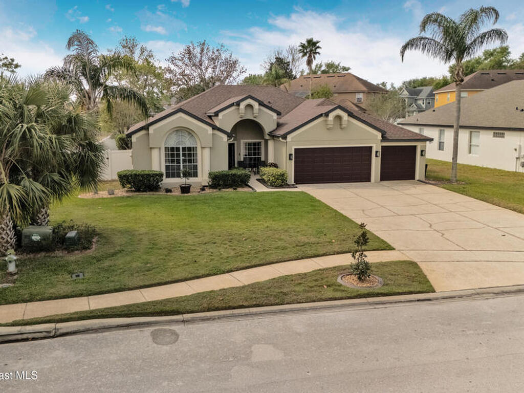 632 Strihal Loop, Oakland, FL 34787