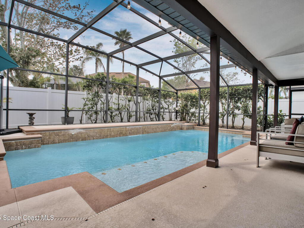 632 Strihal Loop, Oakland, FL 34787