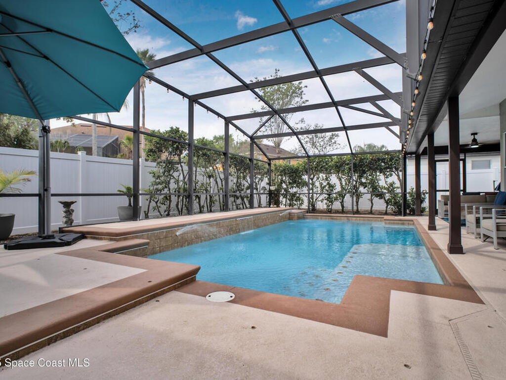 632 Strihal Loop, Oakland, FL 34787