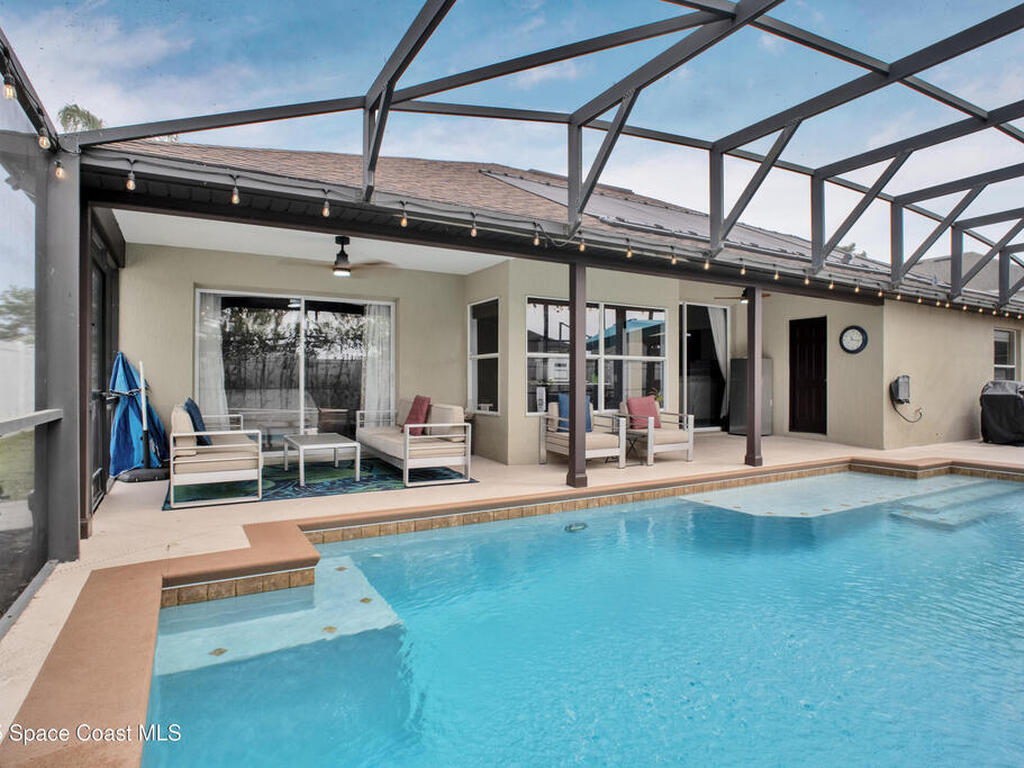 632 Strihal Loop, Oakland, FL 34787