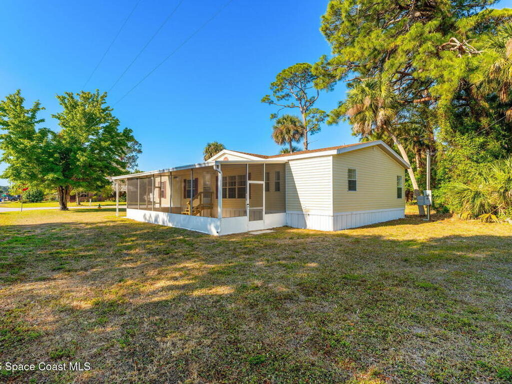 868 Dove Avenue, Rockledge, FL 32955