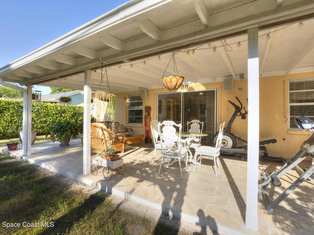 1250 Katrina Course, Palm Bay, FL 32905