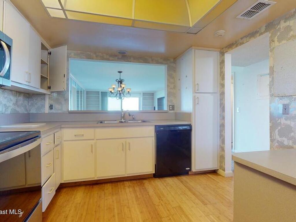 1465 Jimmy Buffett Mem Highway, Satellite Beach, FL 32937