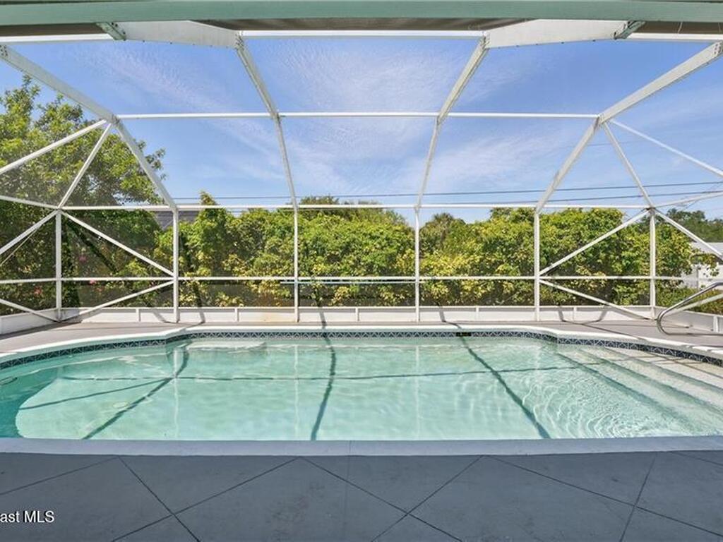 452 Citrus Avenue, Sebastian, FL 32958