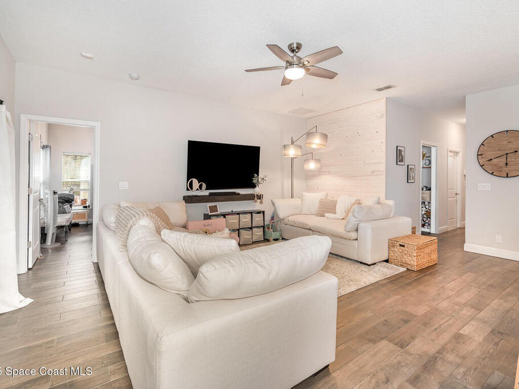 3012 E Grant Avenue, Orlando, FL 32806