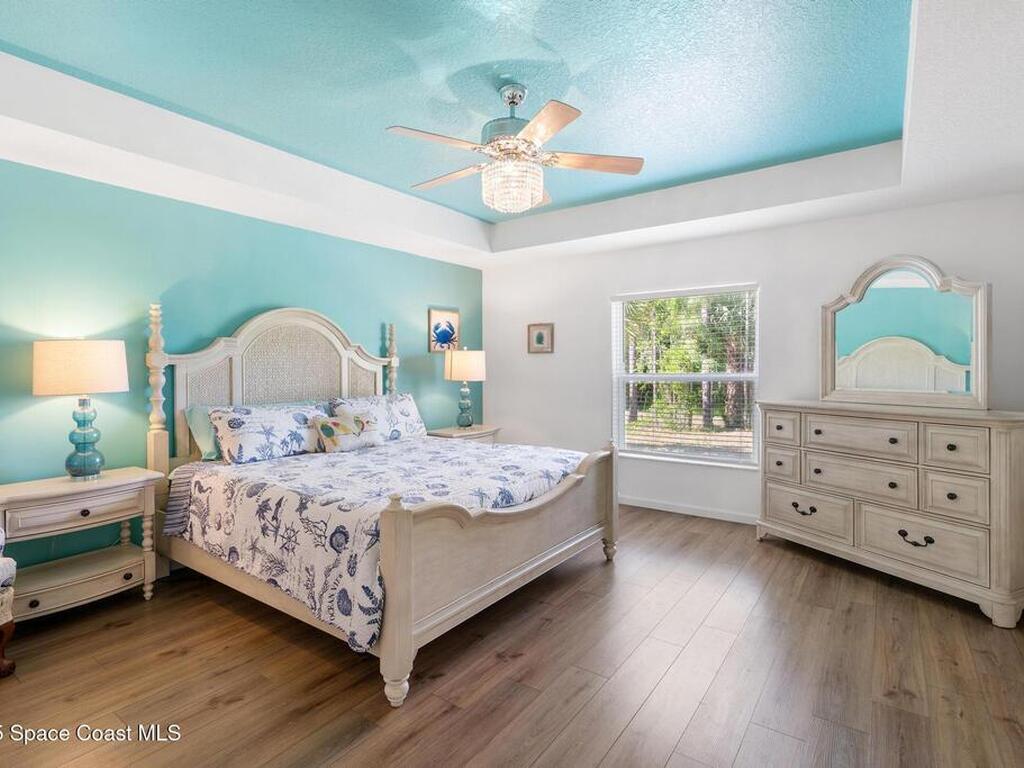 598 Holmes Ave Nw Avenue, Palm Bay, FL 32907