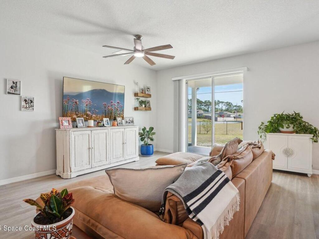 1909 Thomasville Avenue, Palm Bay, FL 32909