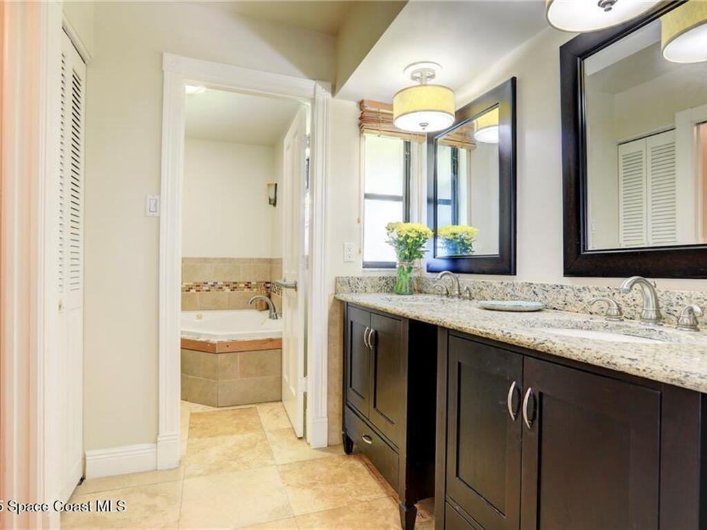 1090 31st Avenue, Vero Beach, FL 32960