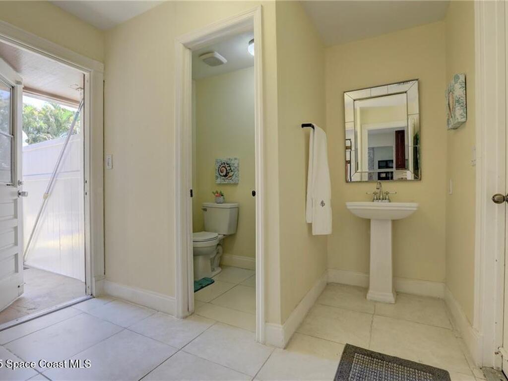 1090 31st Avenue, Vero Beach, FL 32960