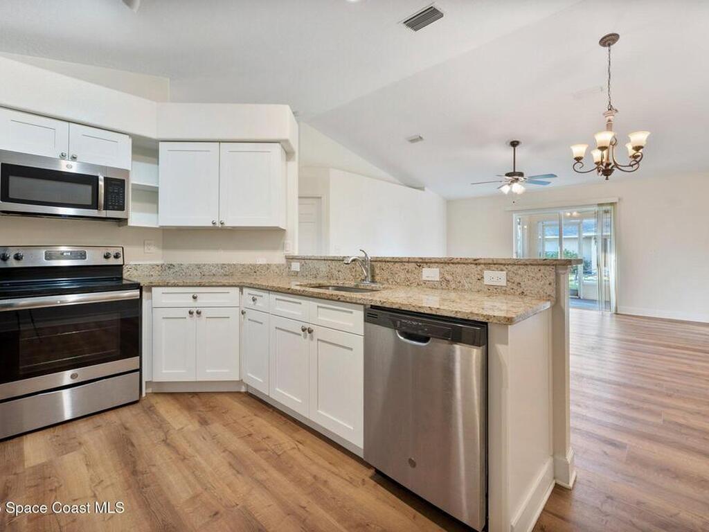 520-522 Lee Avenue, Satellite Beach, FL 32937