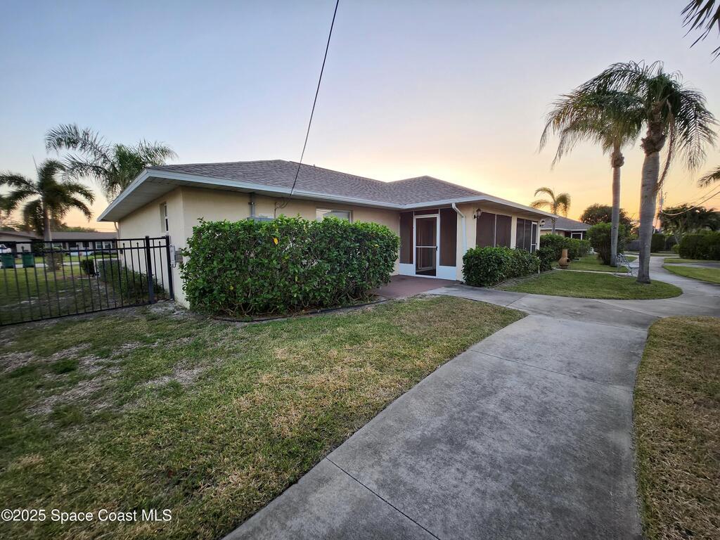 520-522 Lee Avenue, Satellite Beach, FL 32937