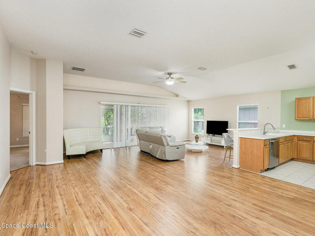 936 Tavernier Circle, Palm Bay, FL 32905