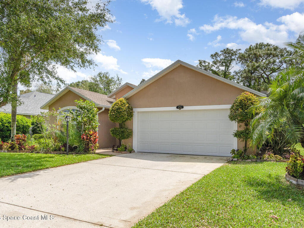 936 Tavernier Circle, Palm Bay, FL 32905