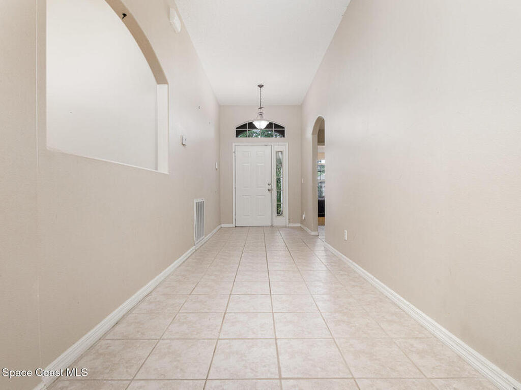 936 Tavernier Circle, Palm Bay, FL 32905