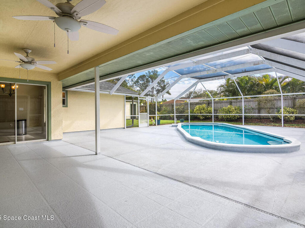 772 Americana Boulevard, Palm Bay, FL 32907