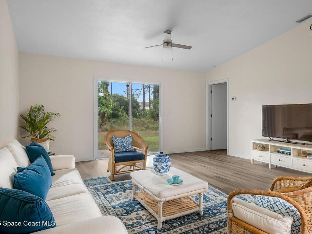 1100 Wagner Street, Palm Bay, FL 32909