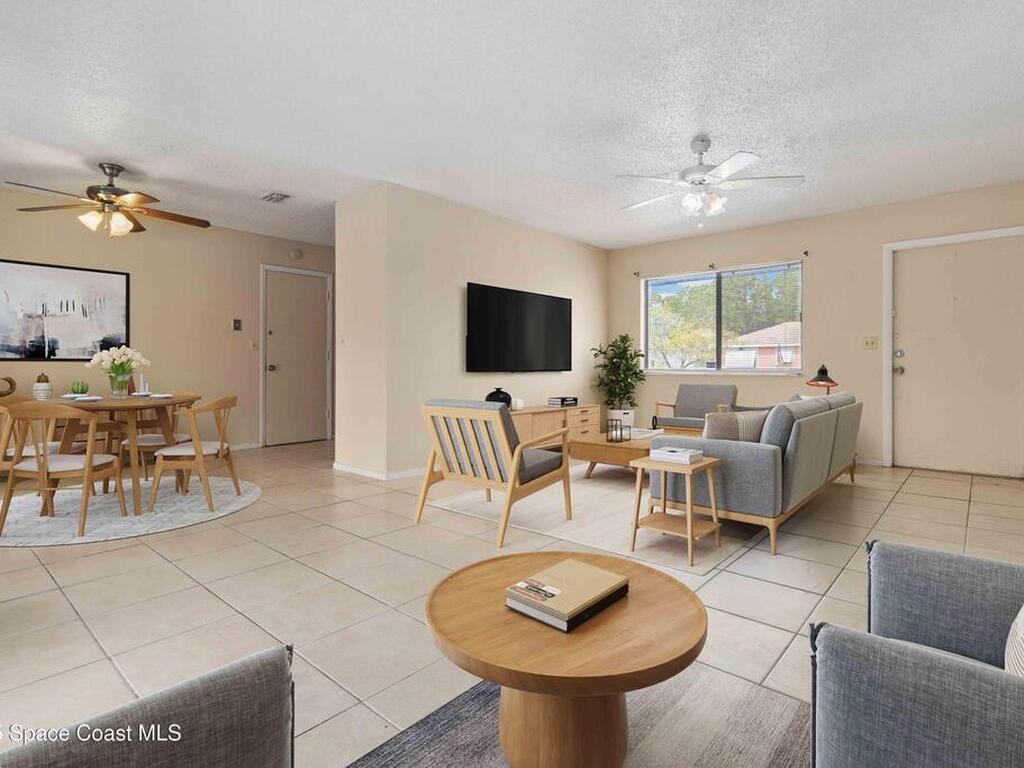 160 Crosspoint Street, Palm Bay, FL 32909