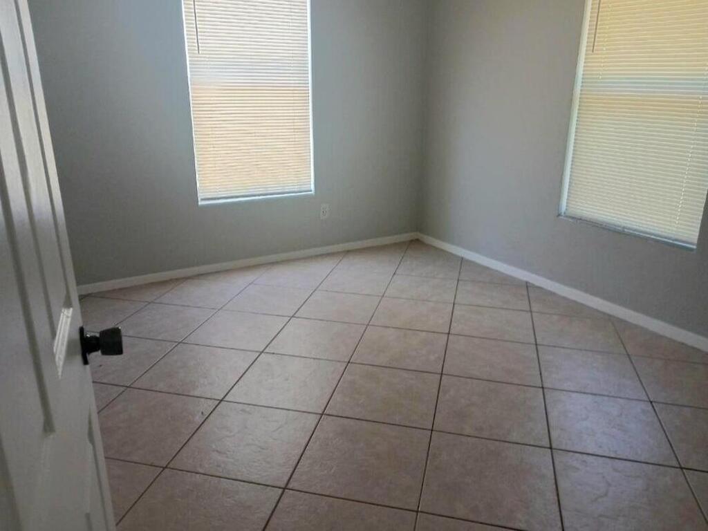 1175 Jasmine Street, Melbourne, FL 32935